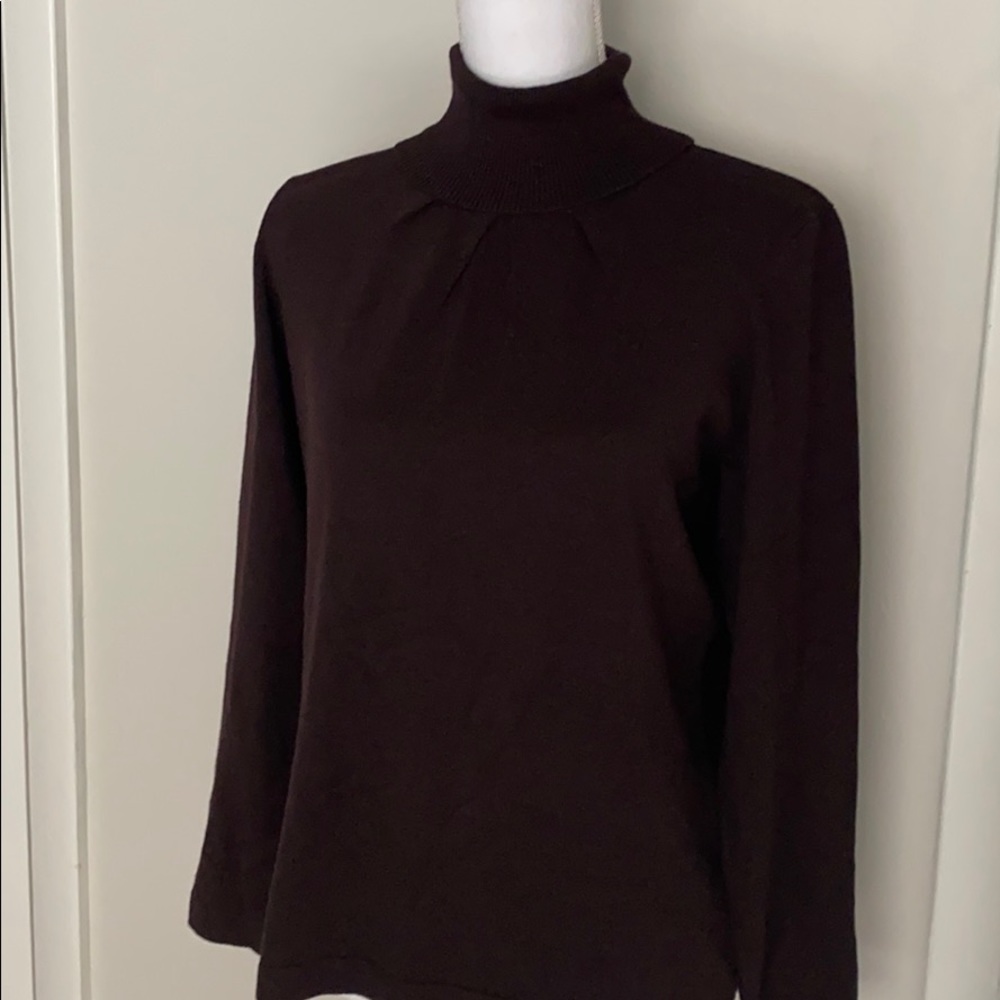 Turtle neck top - Picture 3 of 10